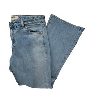 Levis 519 Low Flare Jeans Light Wash  Women's Sz 15 M JR Low Rise Pants Y2K 90's